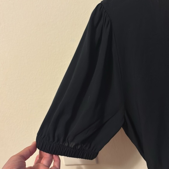 BCBGMaxAzria Elegant Black Wrap Blouse - Picture 4 of 7